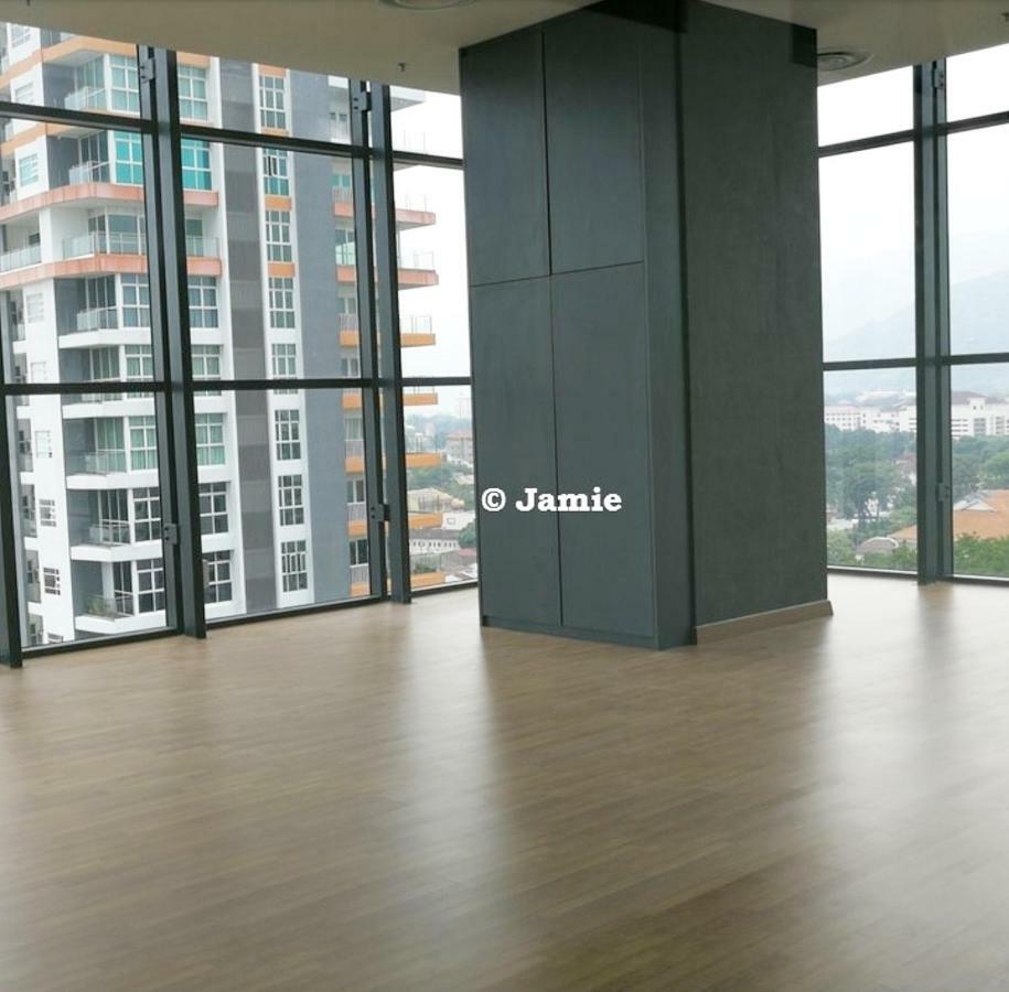 Muji Home 1 - Sea And City View 2Br At 218 Tropicana Near Komtar Foodheaven With Netflix & Tv Box Джорджтаун Екстер'єр фото
